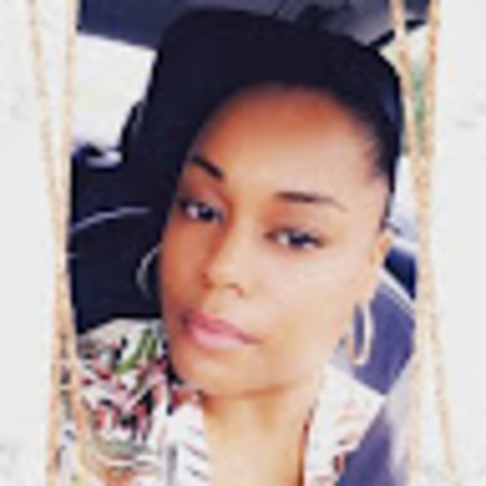 Meet your Posher, April